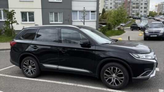 Mitsubishi Outlander III  2-й рестайлинг, 2017, пробег 158200 км