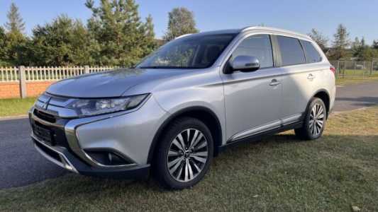 Mitsubishi Outlander III  3-й рестайлинг, 2018, пробег 159000 км