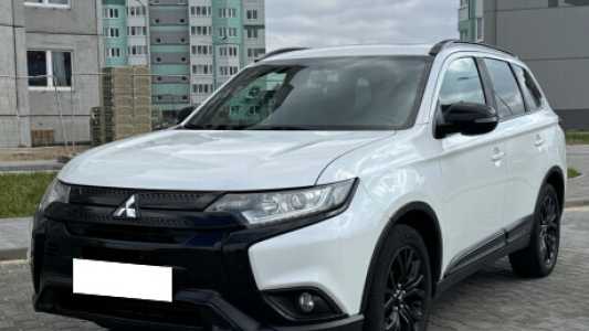Mitsubishi Outlander III 3-й рестайлинг, 2019, пробег 150000 км Mitsubishi Outlander III 3-й рестайлинг, 2019, пробег 150000 км