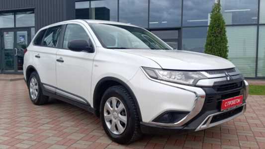 Mitsubishi Outlander III 3-й рестайлинг, 2020, пробег 163912 км Mitsubishi Outlander III 3-й рестайлинг, 2020, пробег 163912 км