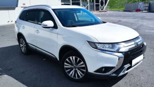 Mitsubishi Outlander III  3-й рестайлинг, 2021, пробег 113430 км