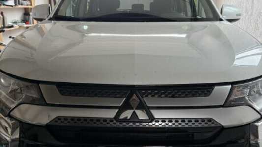 Mitsubishi Outlander III 3-й рестайлинг, 2021, пробег 53000 км Mitsubishi Outlander III 3-й рестайлинг, 2021, пробег 53000 км