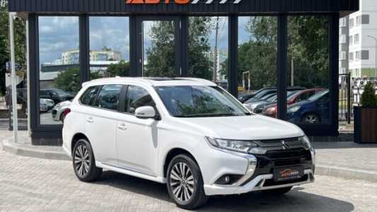 Mitsubishi Outlander III  3-й рестайлинг, 2022, пробег 373 км