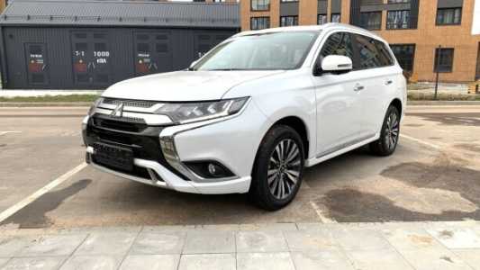 Mitsubishi Outlander III 3-й рестайлинг, 2022, пробег 500 км Mitsubishi Outlander III 3-й рестайлинг, 2022, пробег 500 км