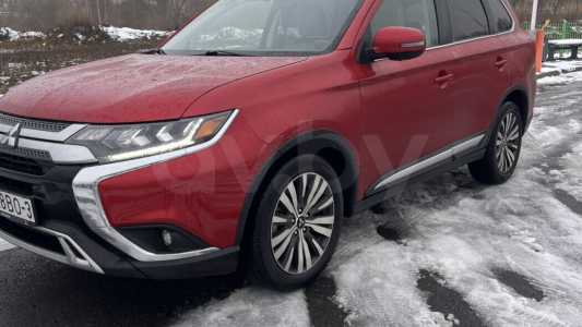 Mitsubishi Outlander III 3-й рестайлинг Mitsubishi Outlander III 3-й рестайлинг