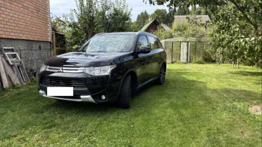 Mitsubishi Outlander III  Рестайлинг, 2014, пробег 240000 км