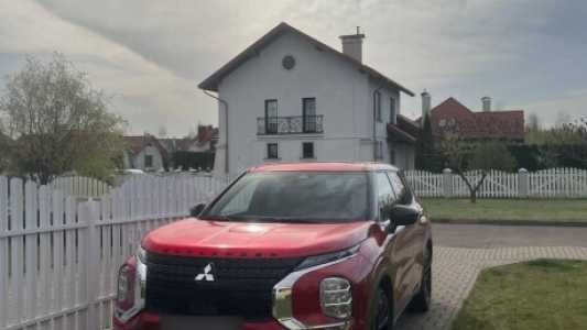 Mitsubishi Outlander IV, 2021, пробег 78000 км Mitsubishi Outlander IV, 2021, пробег 78000 км