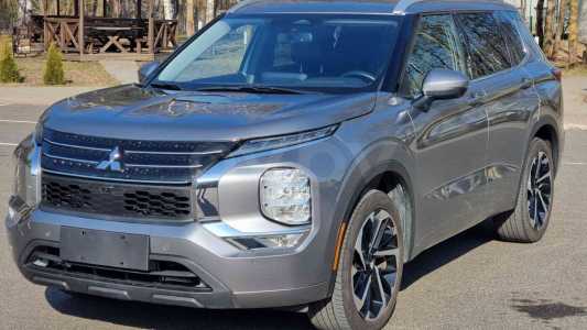 Mitsubishi Outlander IV