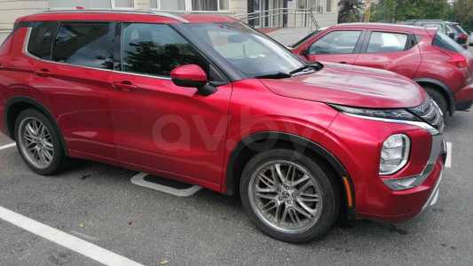 Mitsubishi Outlander IV