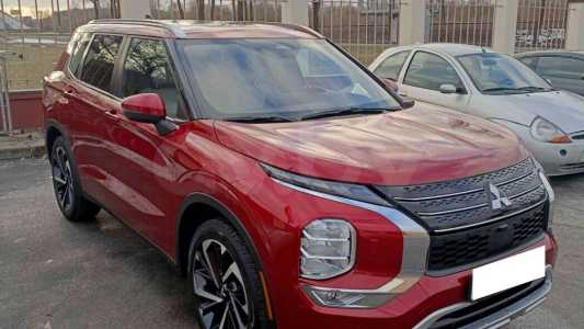 Mitsubishi Outlander IV