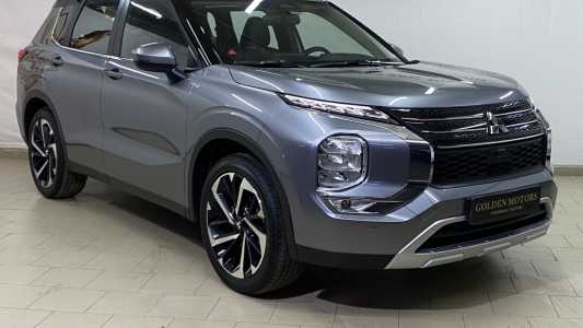 Mitsubishi Outlander IV