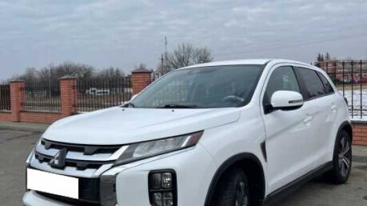 Mitsubishi Outlander Sport I 3-й рестайлинг, 2020, пробег 126400 км Mitsubishi Outlander Sport I 3-й рестайлинг, 2020, пробег 126400 км