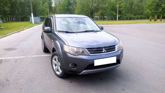 Mitsubishi Outlander XL