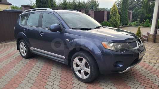 Mitsubishi Outlander XL