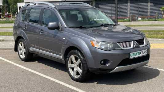 Mitsubishi Outlander XL