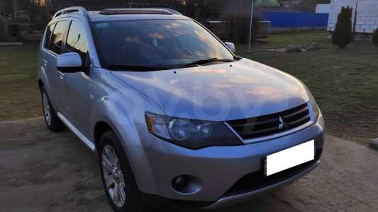 Mitsubishi Outlander XL