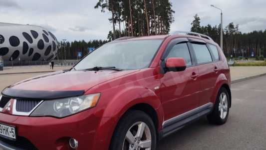 Mitsubishi Outlander XL