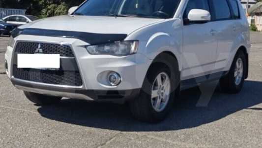 Mitsubishi Outlander XL Рестайлинг