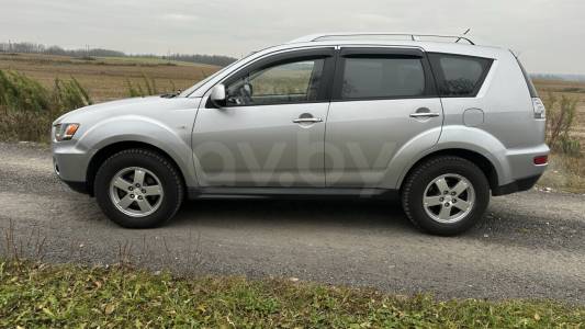 Mitsubishi Outlander XL Рестайлинг