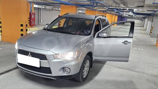 Mitsubishi Outlander XL Рестайлинг