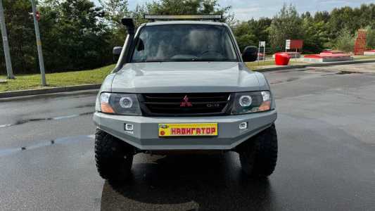 Mitsubishi Pajero III