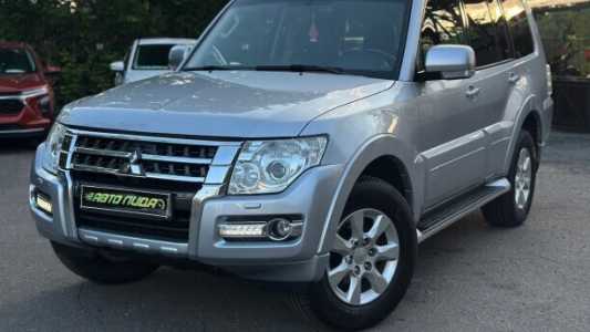 Mitsubishi Pajero IV  2-й рестайлинг, 2014, пробег 199000 км