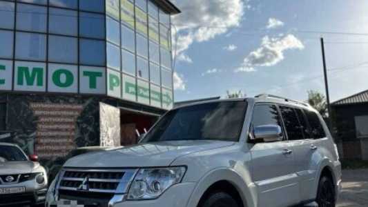 Mitsubishi Pajero IV 2-й рестайлинг, 2019, пробег 33000 км Mitsubishi Pajero IV 2-й рестайлинг, 2019, пробег 33000 км