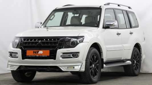 Mitsubishi Pajero IV 2-й рестайлинг Mitsubishi Pajero IV 2-й рестайлинг