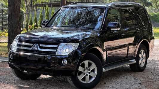 Mitsubishi Pajero IV