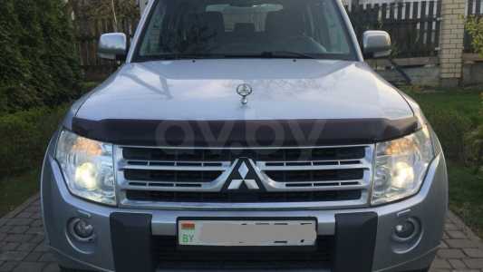 Mitsubishi Pajero IV