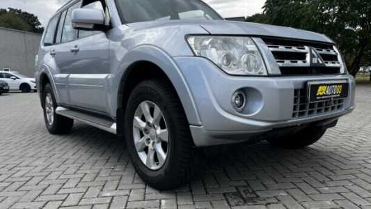 Mitsubishi Pajero IV  Рестайлинг, 2014, пробег 136000 км