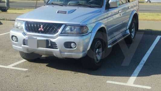 Mitsubishi Pajero Sport I