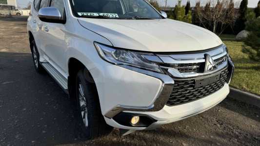 Mitsubishi Pajero Sport III
