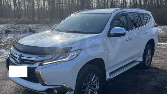 Mitsubishi Pajero Sport III