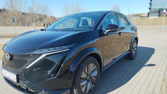 Nissan Ariya I