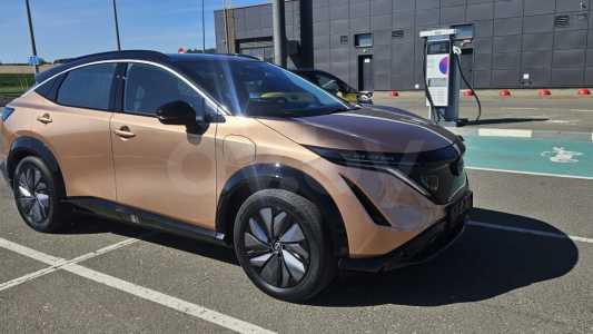 Nissan Ariya I