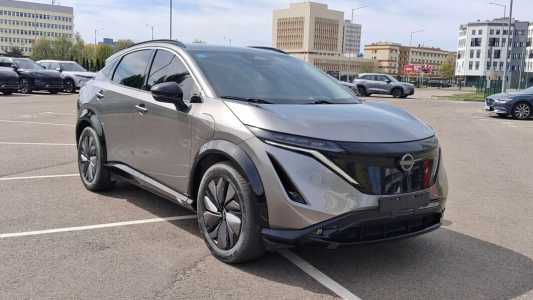 Nissan Ariya I