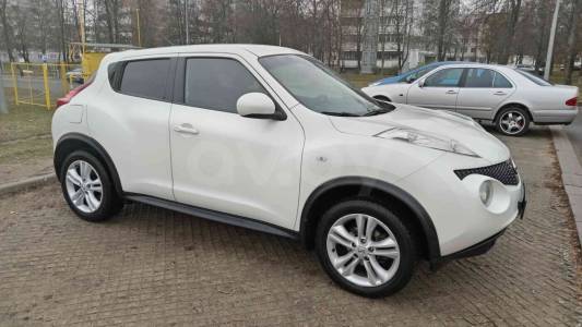 Nissan Juke YF15