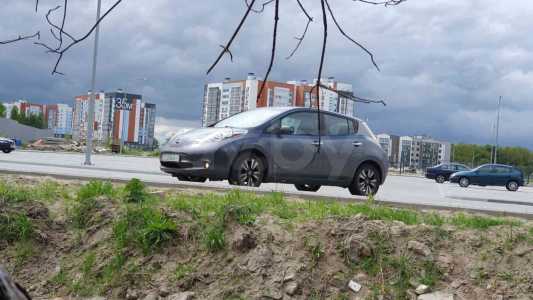 Nissan Leaf I