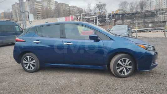 Nissan Leaf II