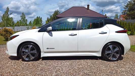 Nissan Leaf II