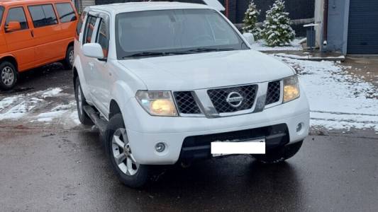 Nissan Pathfinder R51