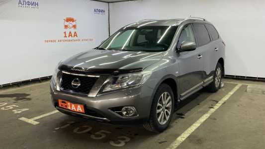 Nissan Pathfinder R52