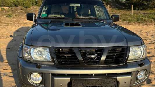 Nissan Patrol Y61