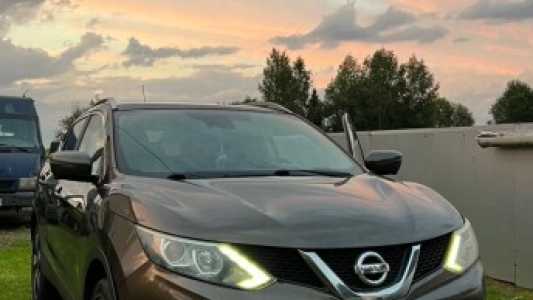 Nissan Qashqai II, 2015, пробег 193800 км Nissan Qashqai II, 2015, пробег 193800 км
