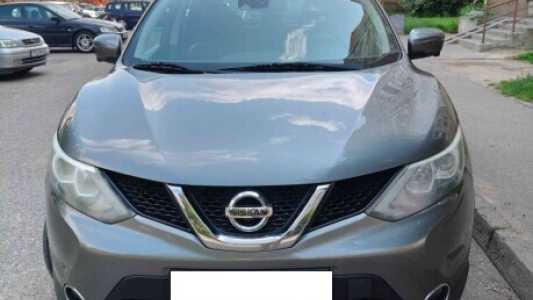 Nissan Qashqai II, 2017, пробег 267760 км Nissan Qashqai II, 2017, пробег 267760 км