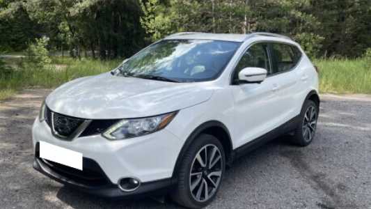 Nissan Qashqai II, 2018, пробег 141000 км Nissan Qashqai II, 2018, пробег 141000 км