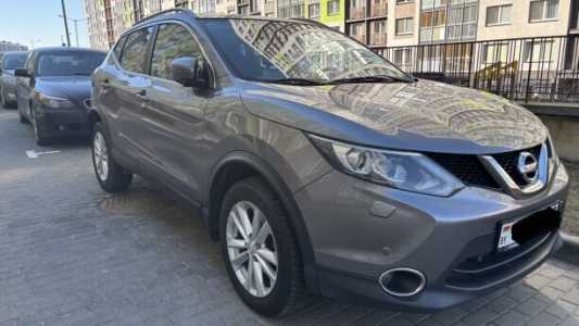 Nissan Qashqai II Рестайлинг, 2018, пробег 175000 км Nissan Qashqai II Рестайлинг, 2018, пробег 175000 км
