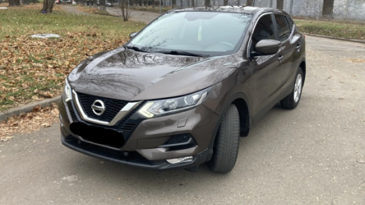 Nissan Qashqai II Рестайлинг, 2021, пробег 130000 км Nissan Qashqai II Рестайлинг, 2021, пробег 130000 км
