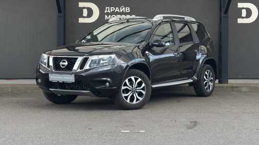 Nissan Terrano D10